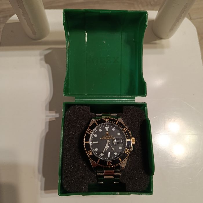 uniwersalny zegarek Rolex