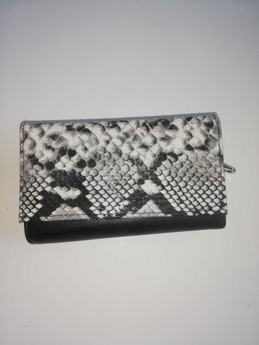 Średni portfel damski