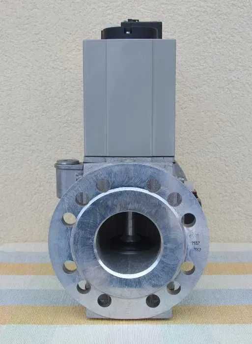 Zawór gazowy Dungs DMV-D 5080/11