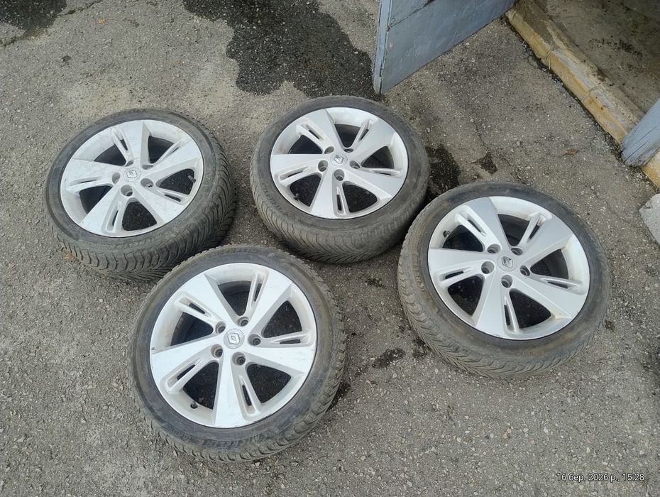 Продам диски R17 з гумою