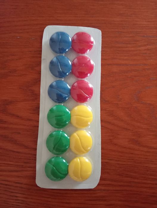 Kolczyki kolorowe - 6 par + magnesy