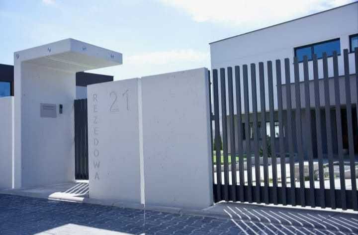 Ogrodzenie grzebieniowe PREMIUM nowoczesne profile palisada pionowa