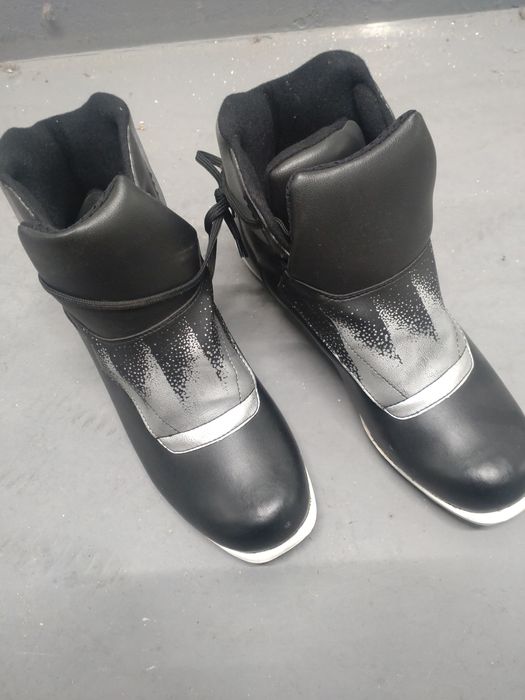 Buty do nart biegowych NNN 46