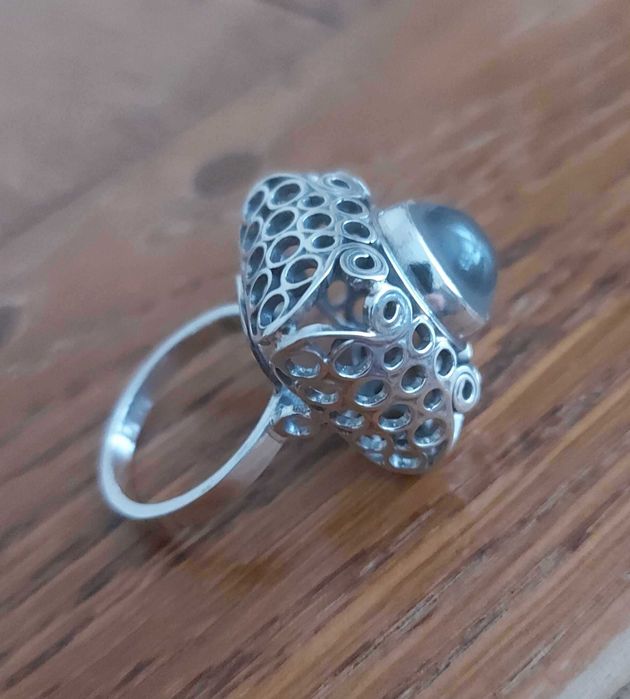 Srebrny pierścionek z kryształem górskim wzór Imago Artis