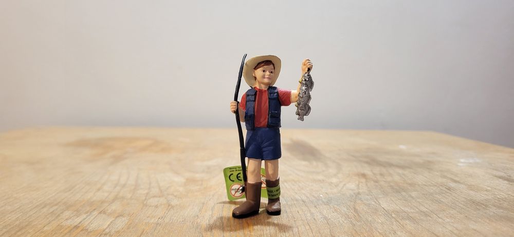 Safari ltd farmer rybak figurka model wycofany