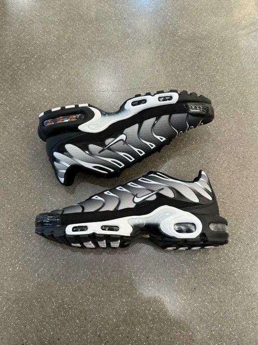 Nike Air Max TN Czarny R.43