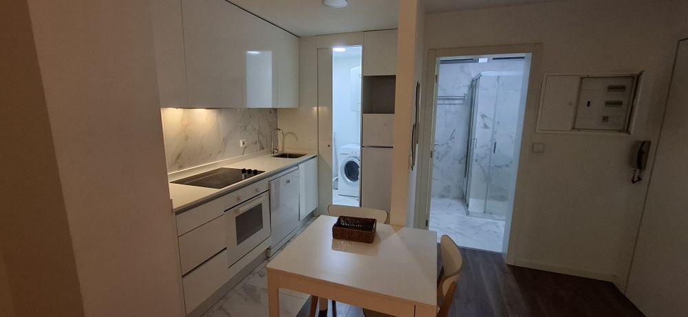 Apartamento T1  centro cidadeT1 TOTALMENTE REMODELADO | 40m² | 4.º ANDAR C/ELEVADOR | CENTRO DE BRAGA