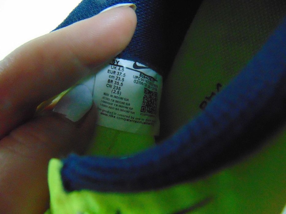 nike skin phantomnm roz 37,5 piłka