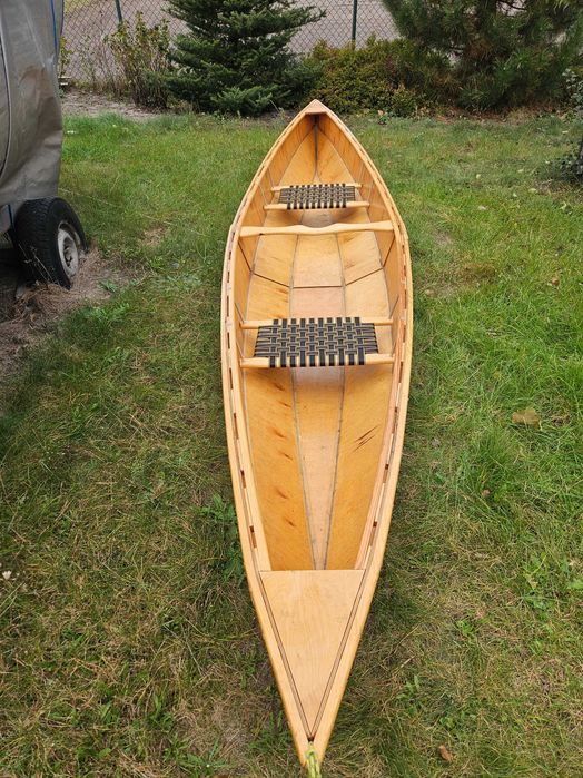 Canoe drewniane, praktycznie nieużywane
