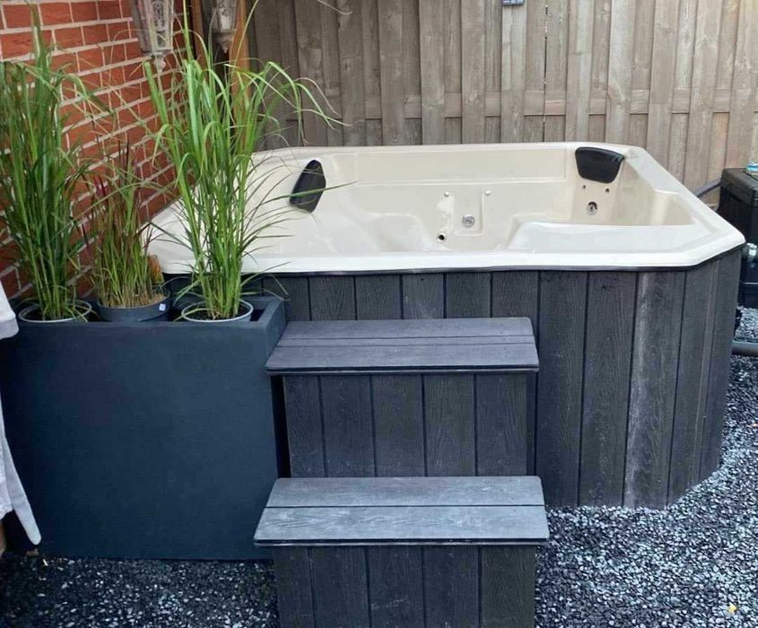 Kwadratowa balia ogrodowa Premium - spa ruska bania gorąca beczka PROM