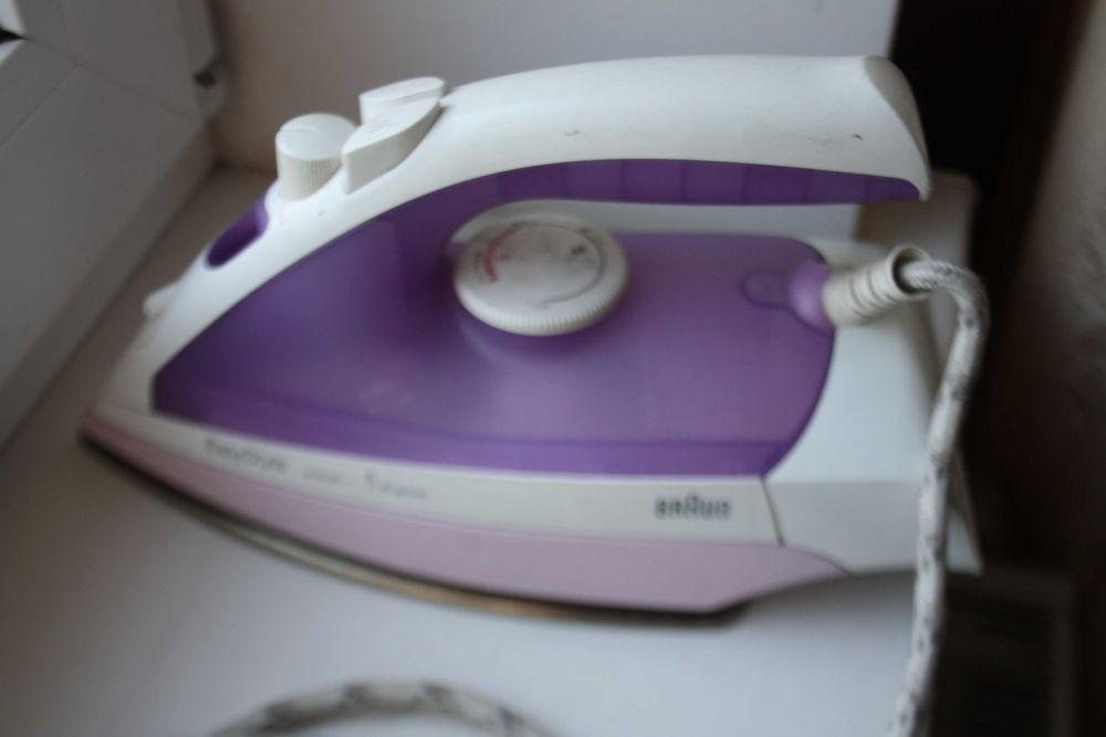 Утюг BRAUN 3670.