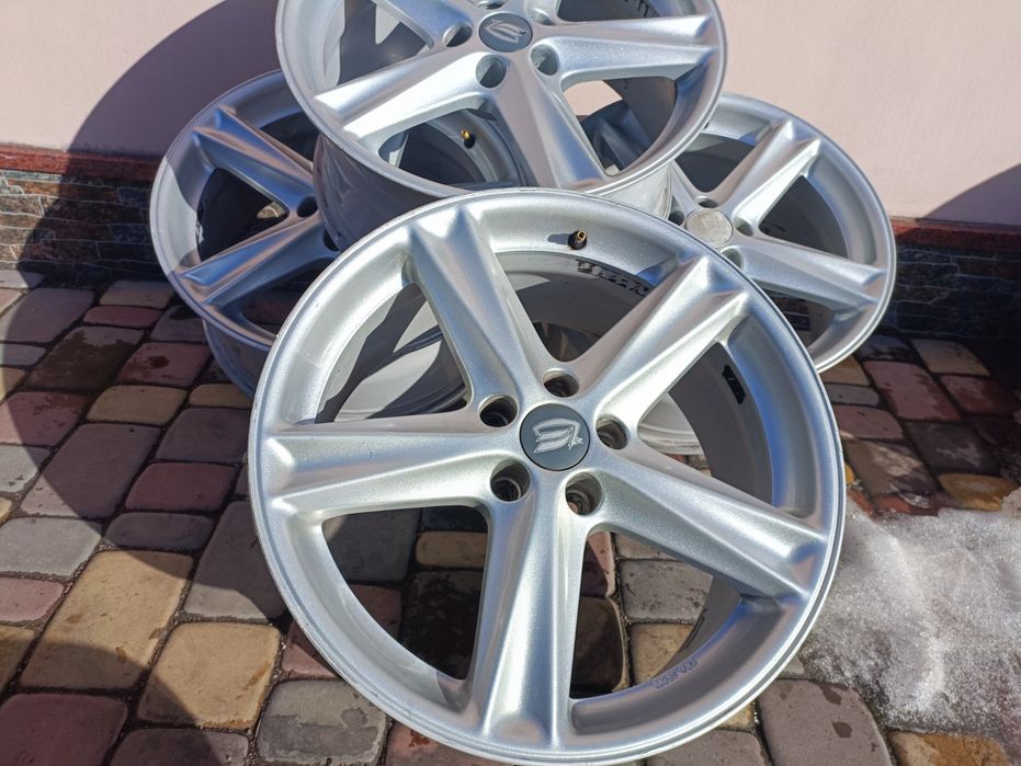 Диски литі 5/100 R17 Et 38 BORBET