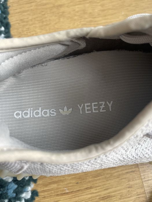 Ténis adidas yeezy boost 350 v2