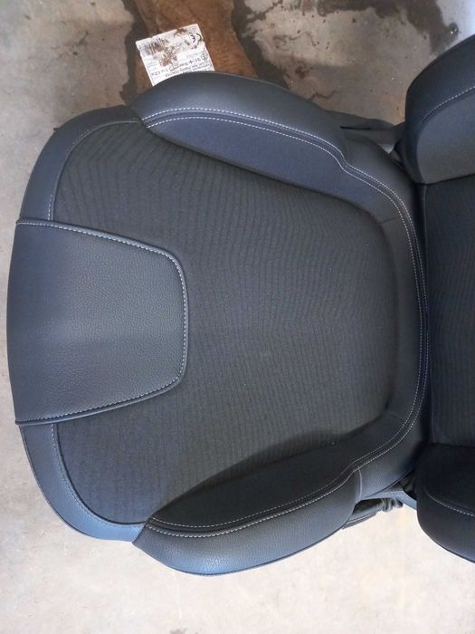 Fotel Prawy Pasażera Opel Adam Pół Skóra