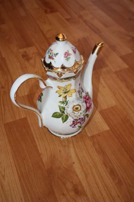 Decorative Ceramics446477804199618561