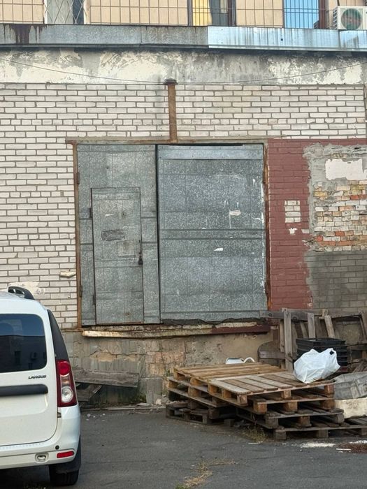 Склад 120 кв.м Троещина Бальзака 12 Рампа