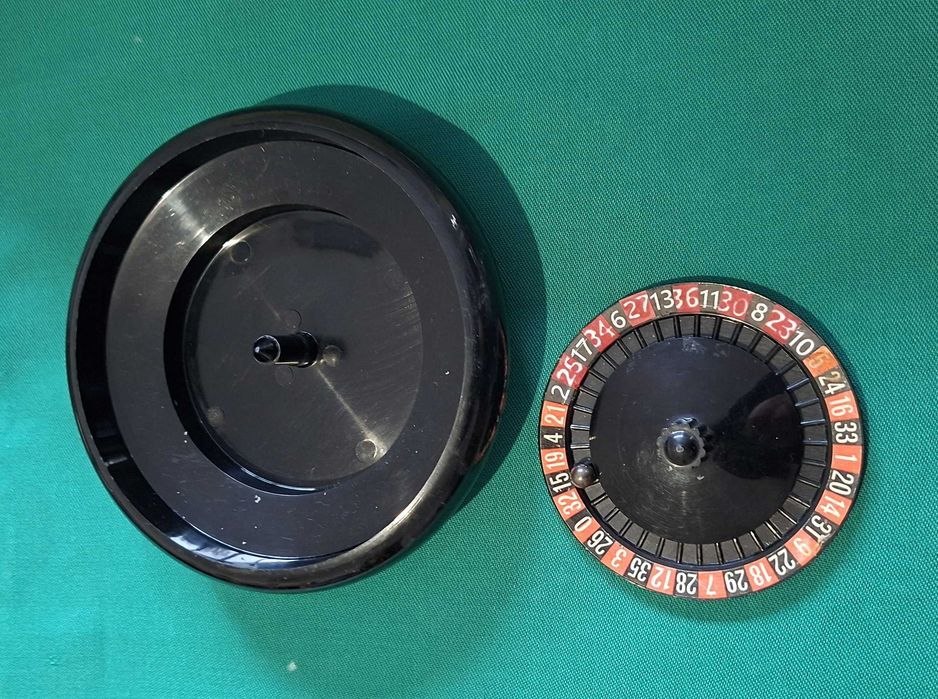 Pequena Roleta Merit, anos 60, England