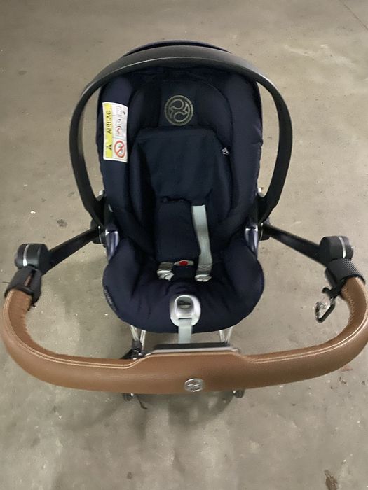 Carrinho + ovo + base carro CYBEX