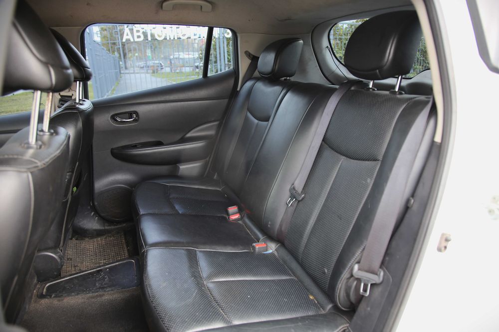 Продам Nissan Leaf