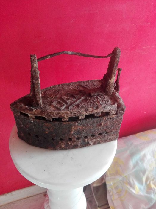 Stare żelazko DALLI.