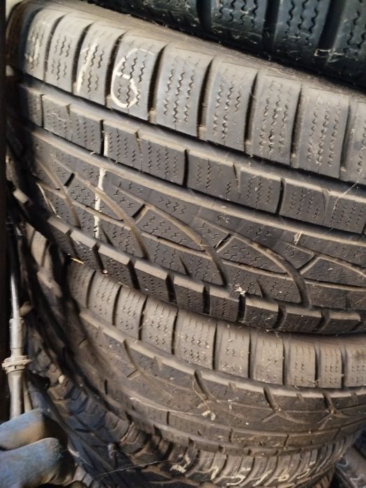 Opony zimowe 215/65 R16