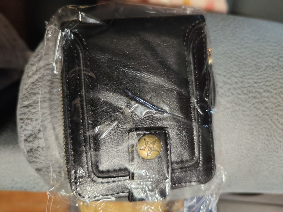 Carteira preta de homem