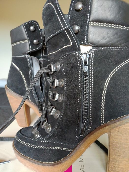 Botim camurça preto