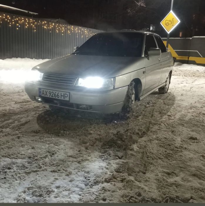 Продам авто в отличном состоянии   Мотор коробка ходовая  супер ,газ Бенз газ вписаны в тех паспорт страховка свежак резина зима, стоит монитор ценсорный  с задней камерой ,стеклоподъемники елекро машина ,на уверенном ходу каждый день 05******90 звоните пишите