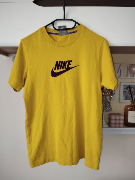 Nike koszulka t-shirt żółta z fioletowym logo S