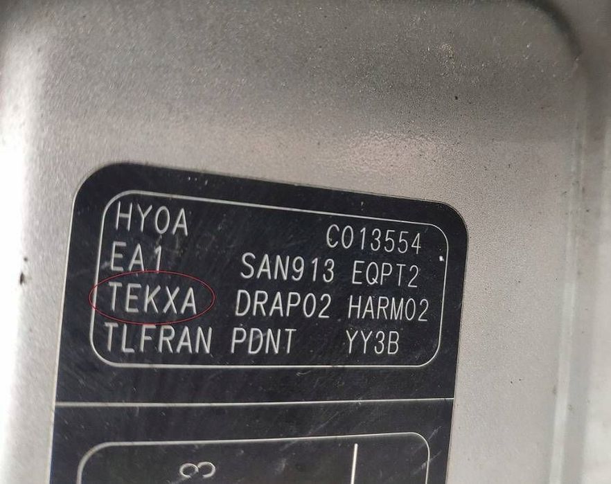 renault koleos i 1 hy 2.0 dci m9r856 zwrotnica amortyzator prawa przód
