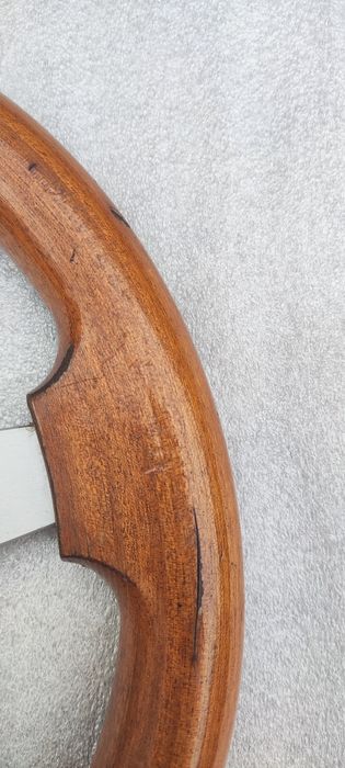 Volante Raid em madeira