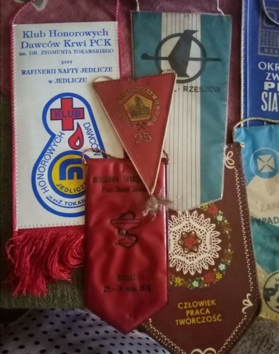 Dla kolekcjonera. Proporczyki PRLu