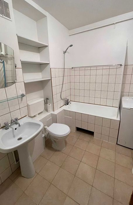 Wynajmę mieszkanie - kawalerkę