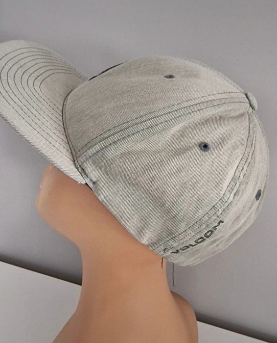 Czapka z daszkiem Volcom