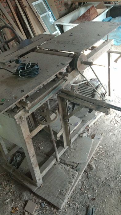 Продам станок деревообробний циркулярно-фуговальний