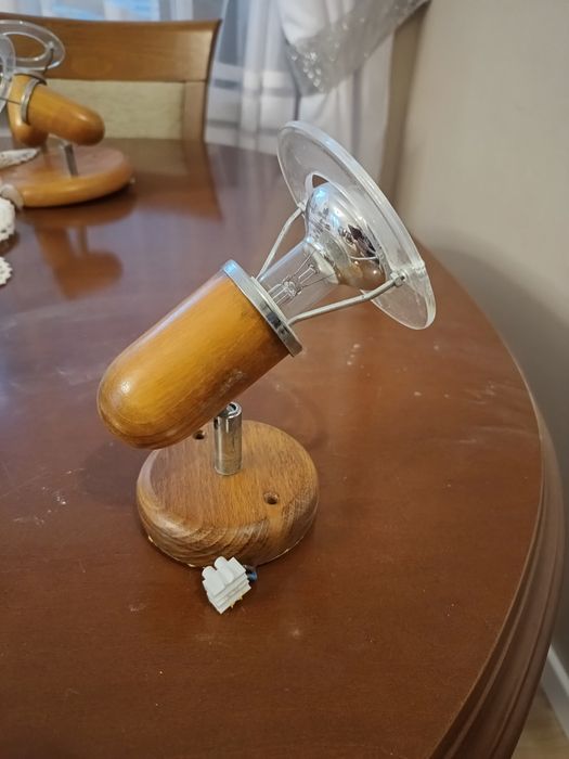 2 lampy kinkiety z żarówkami drewno olcha