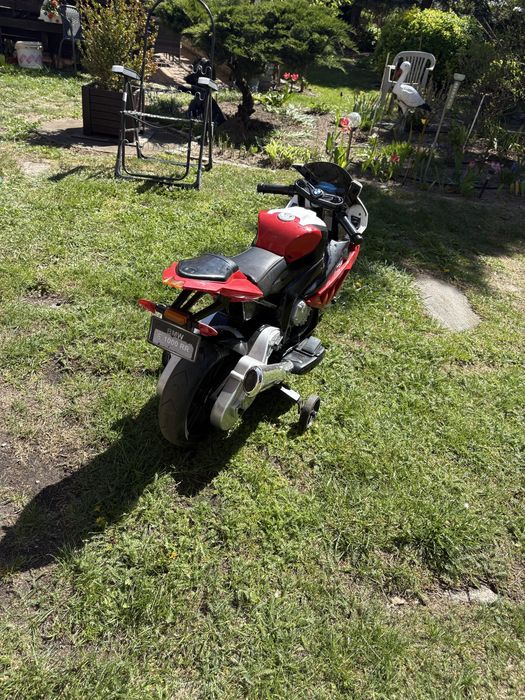 motor na akumulator BMW S1000R