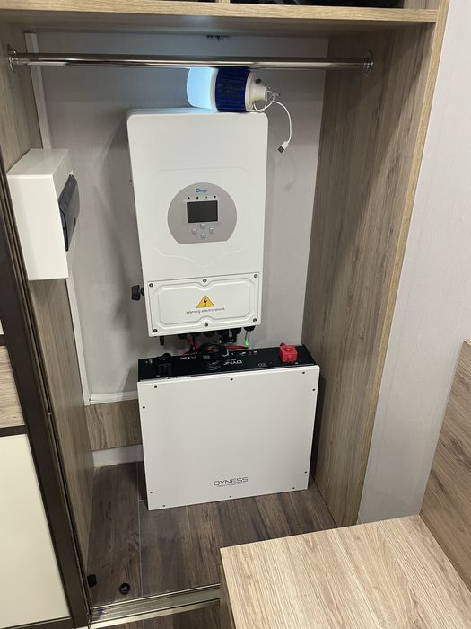 Комплект живлення інвертор Deye 5 квт акумулятор Dyness 5 квт