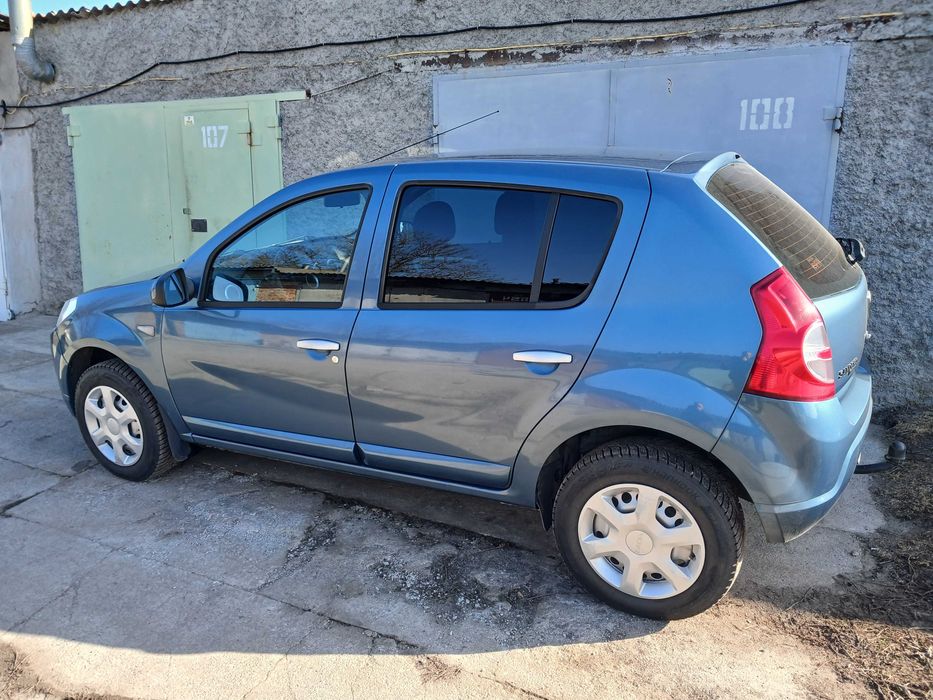 Dacia Sandero 2010рік.