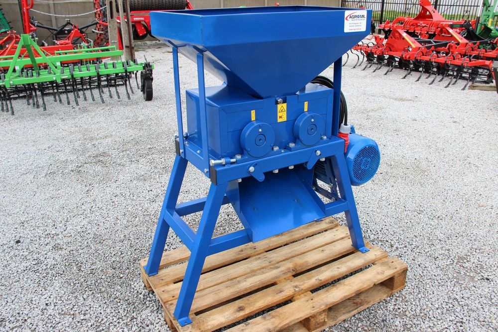Gniotownik gniotowniki zgniatacz ziarna zboża nowy śrutownik Polski