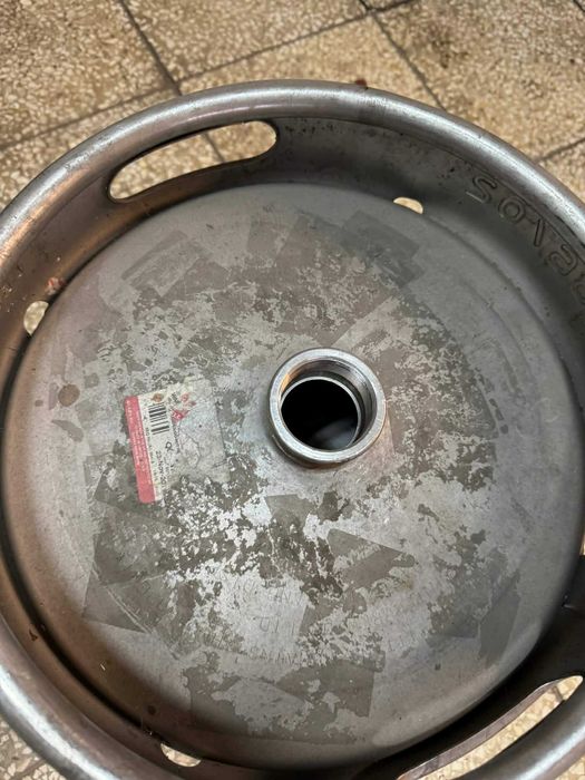 keg po piwie beczka
