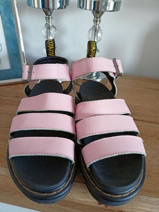 Sandały Dr Martens 40 różowe
