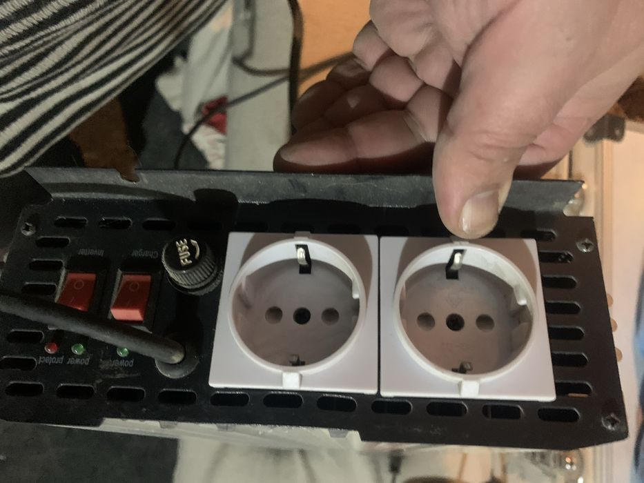 Солнечную мини електростанцию на 12/24 V