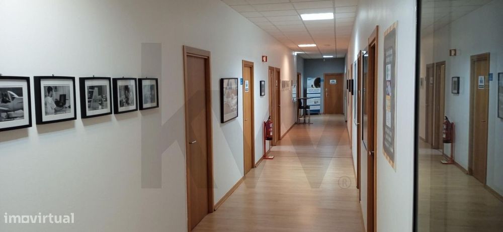 Armazém Prior Velho - Arrendado Oportunidade de Investimento