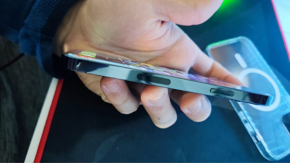 Iphone 12 pro em muito bom estado