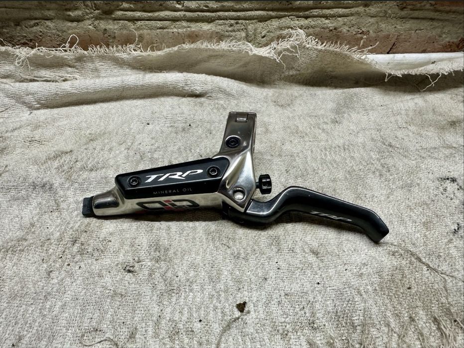 Нова гальмівна ручка Trp Quadiem mineral oil Ліва