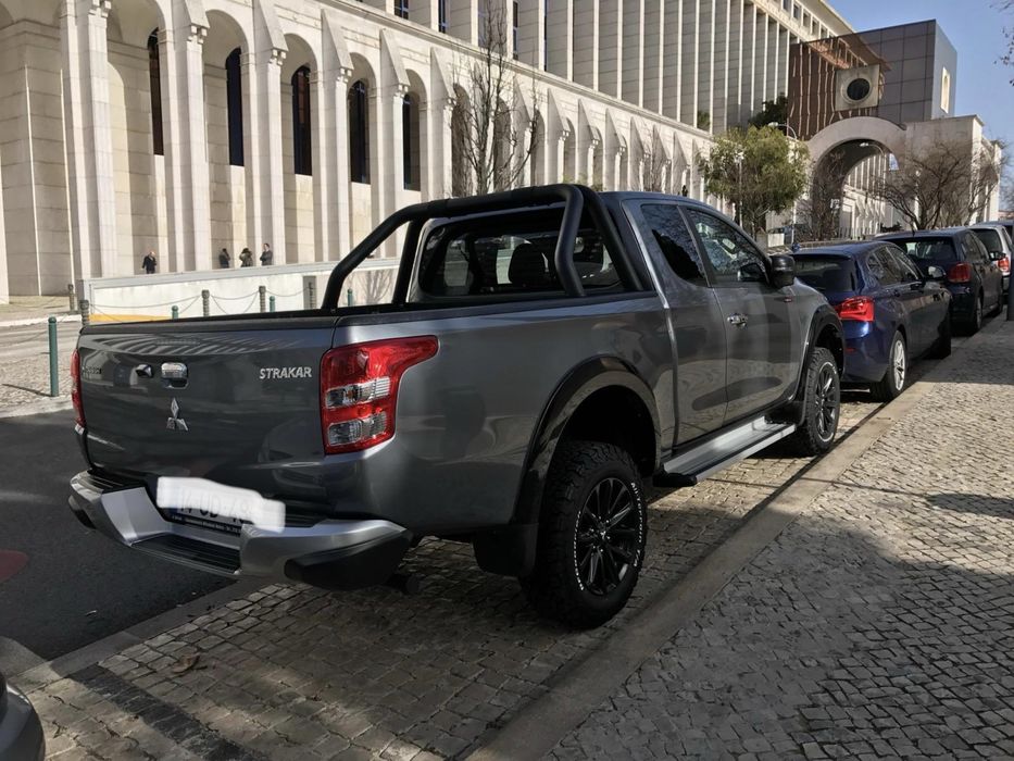 Vendo impecavel sempre de garagem