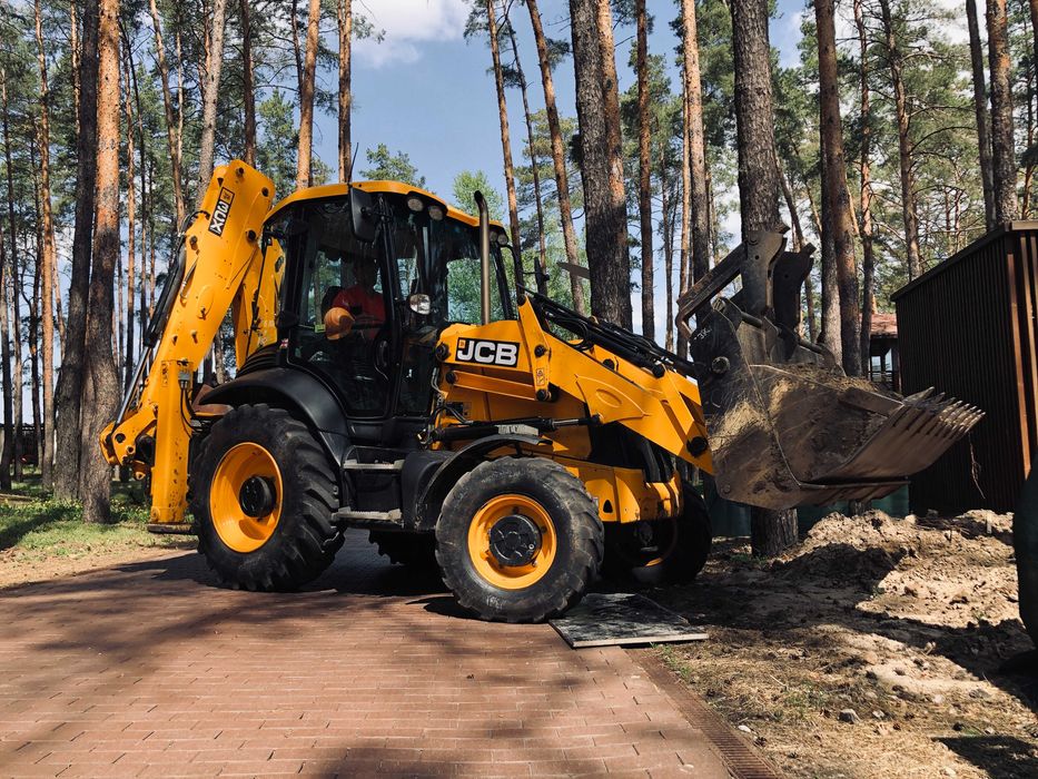Послуги екскаватора-навантажувача JCB 3CX SiteMaster 1392 грн/год