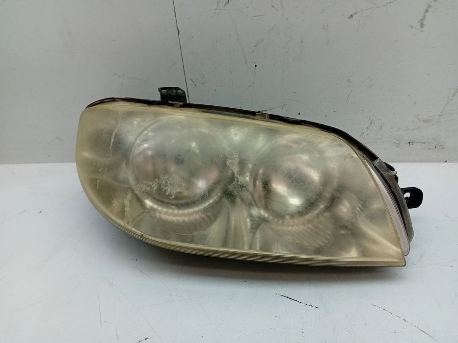 Ótica / farol esquerda FIAT Punto (188_)