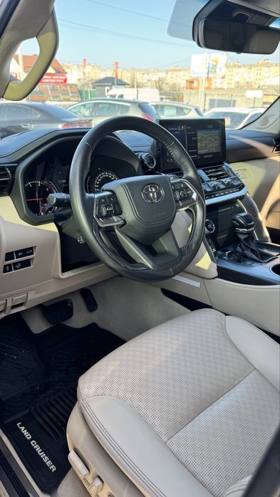 Toyota Land Cruiser Тойота 300 Premium 2022 р 3,3 дизель 10АКПП